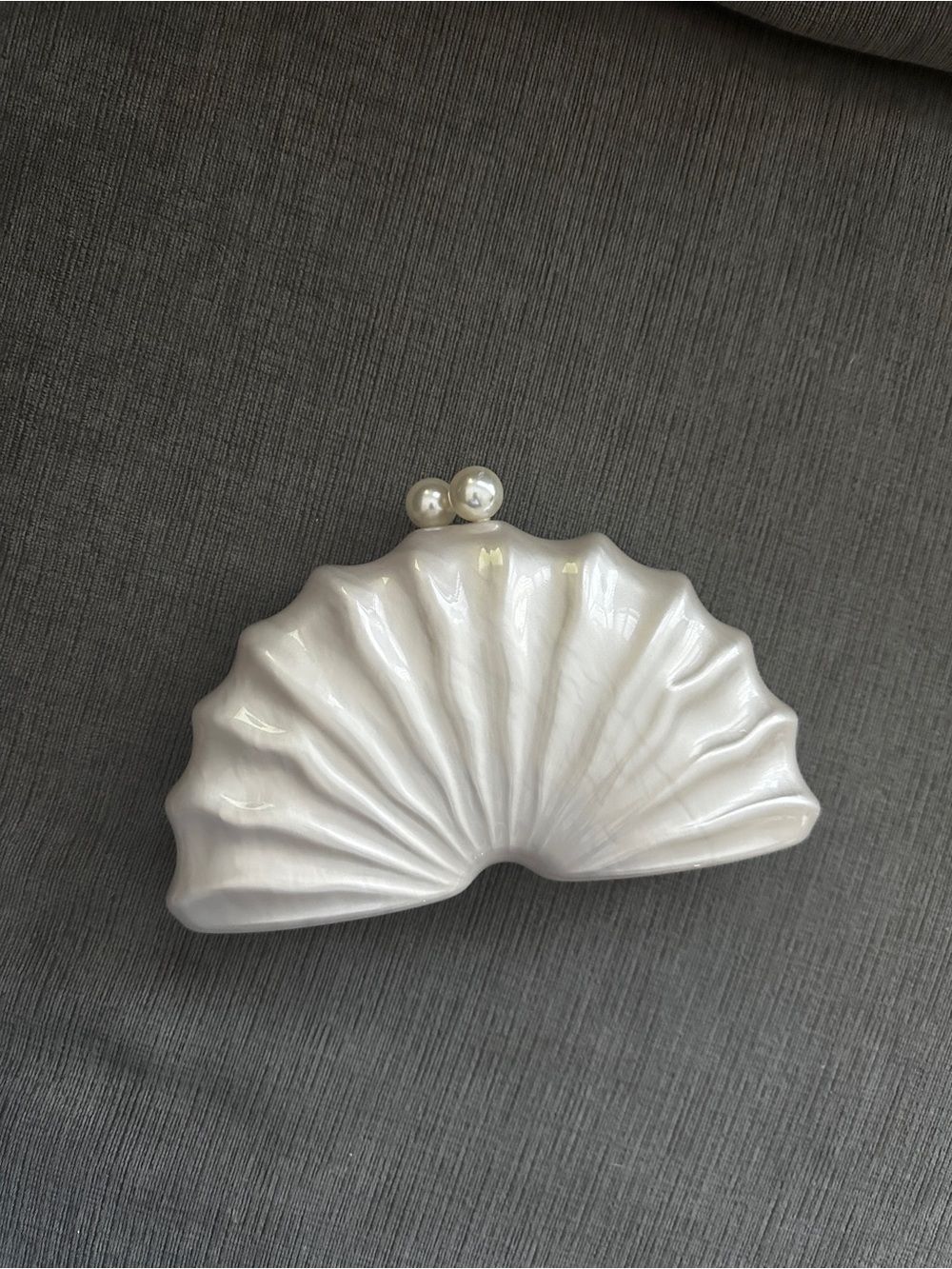 Pearl-Top Shell Clutch in Shimmery White